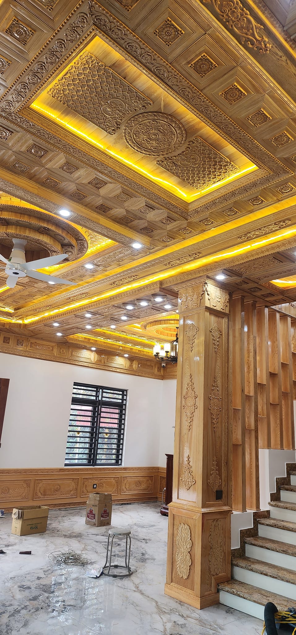 bảo dưỡng trần gỗ tự nhiên